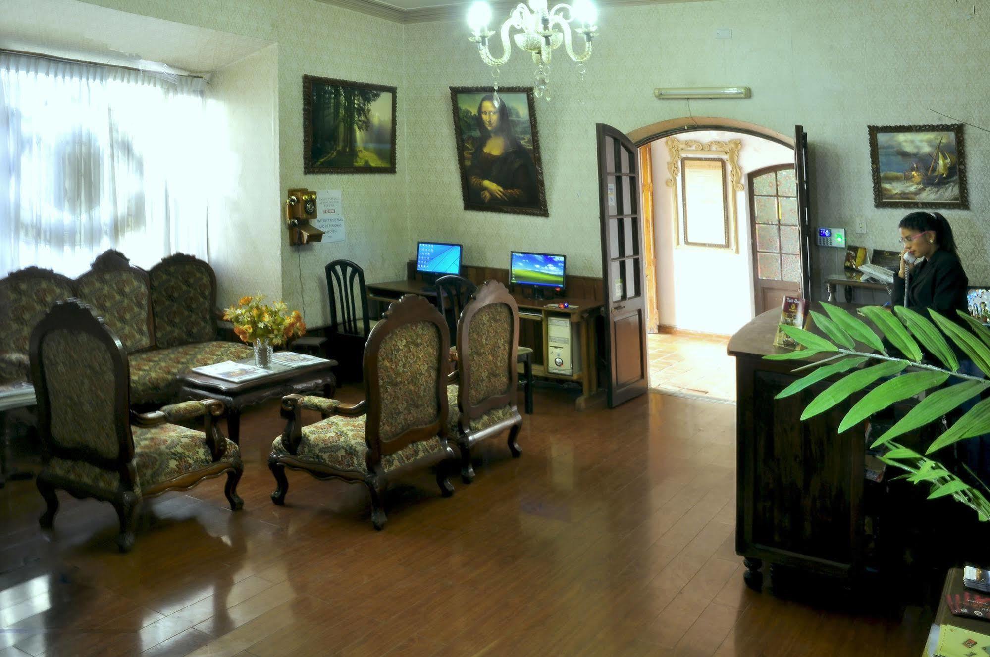 Hostal Sucre Extérieur photo