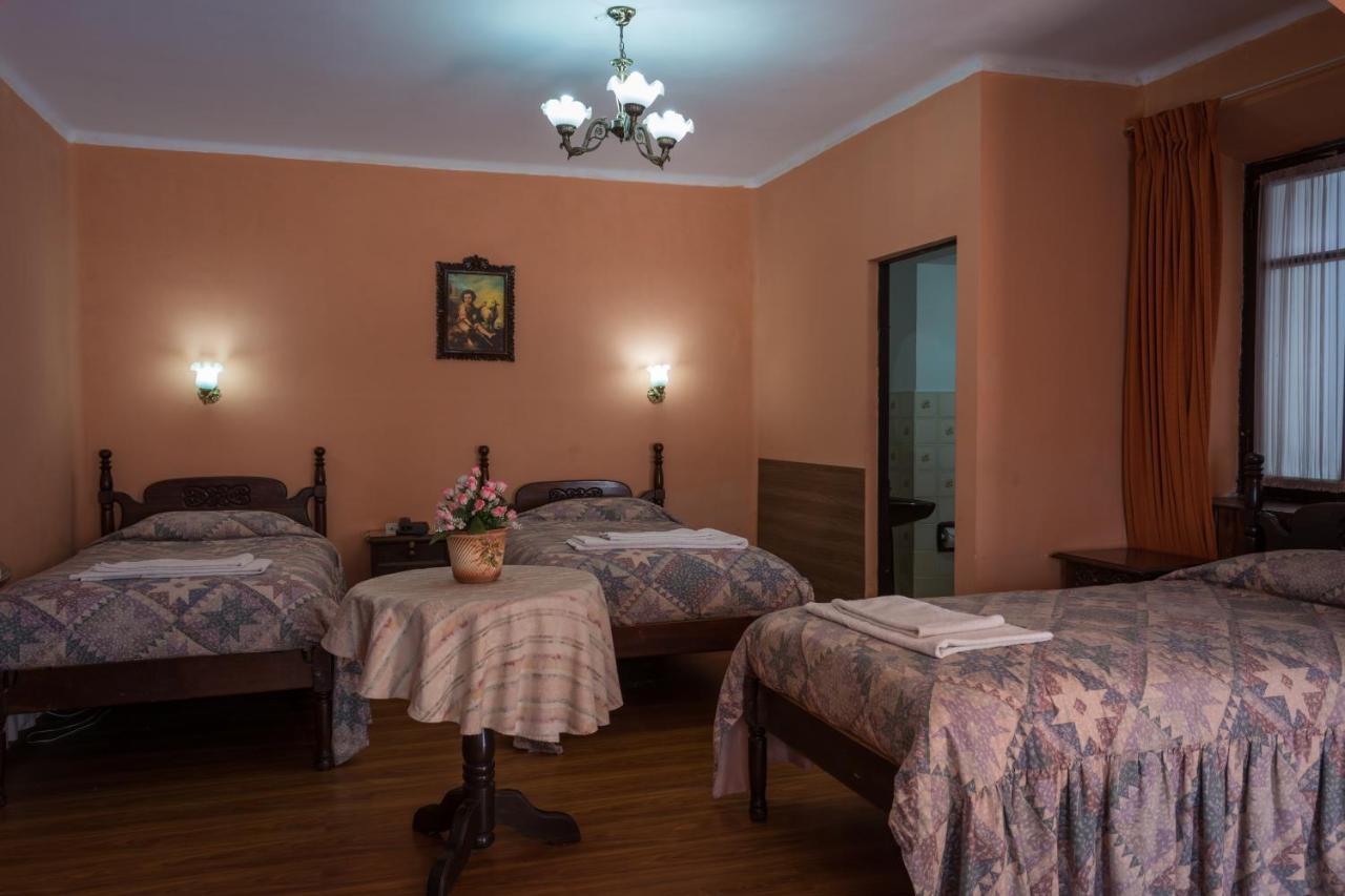 Hostal Sucre Extérieur photo